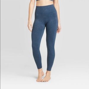 Joylab seamless rib-knit leggings & bra